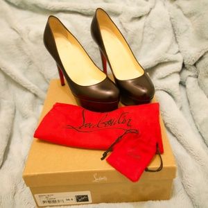 Christian Louboutin Bianca 120 Black Leather Pumps